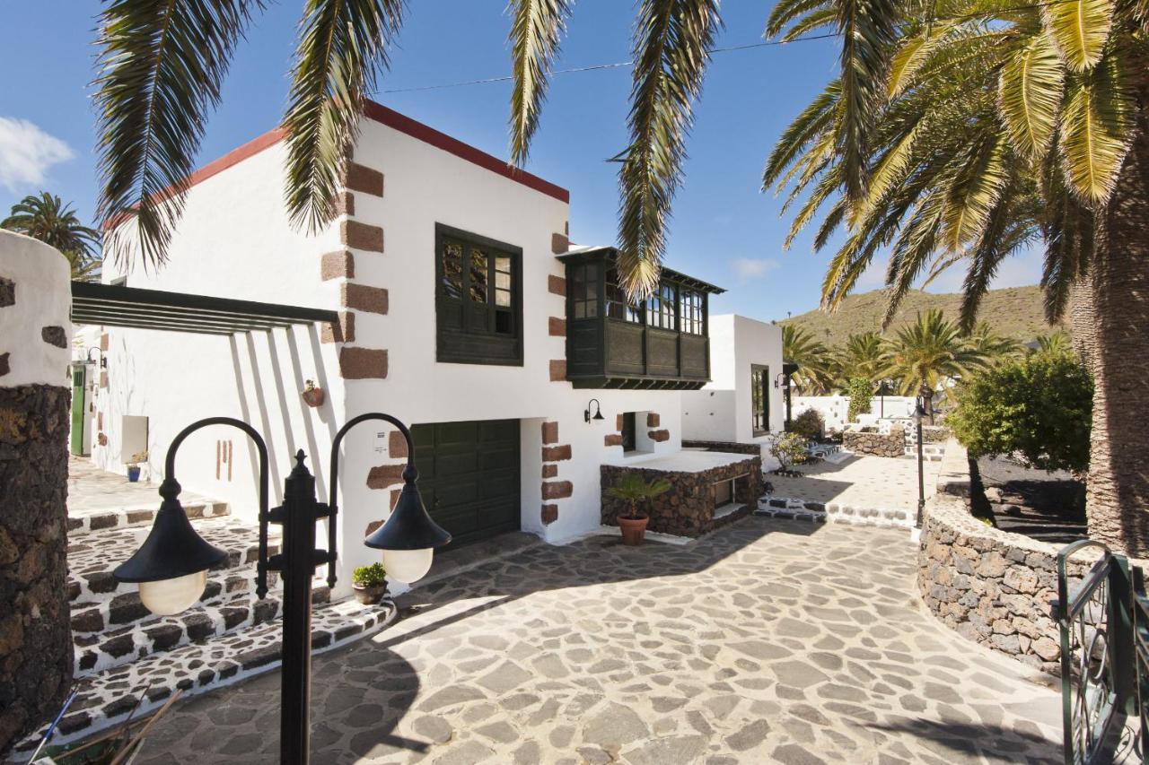 Luxe Villa Haria Private Indoor Pool By PVL Exterior foto
